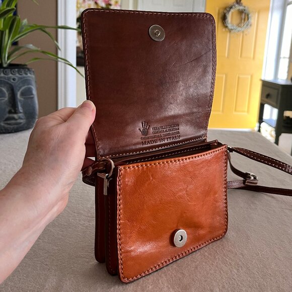 Vera Pelle Brown Crossbody Bag - Picture 5 of 15